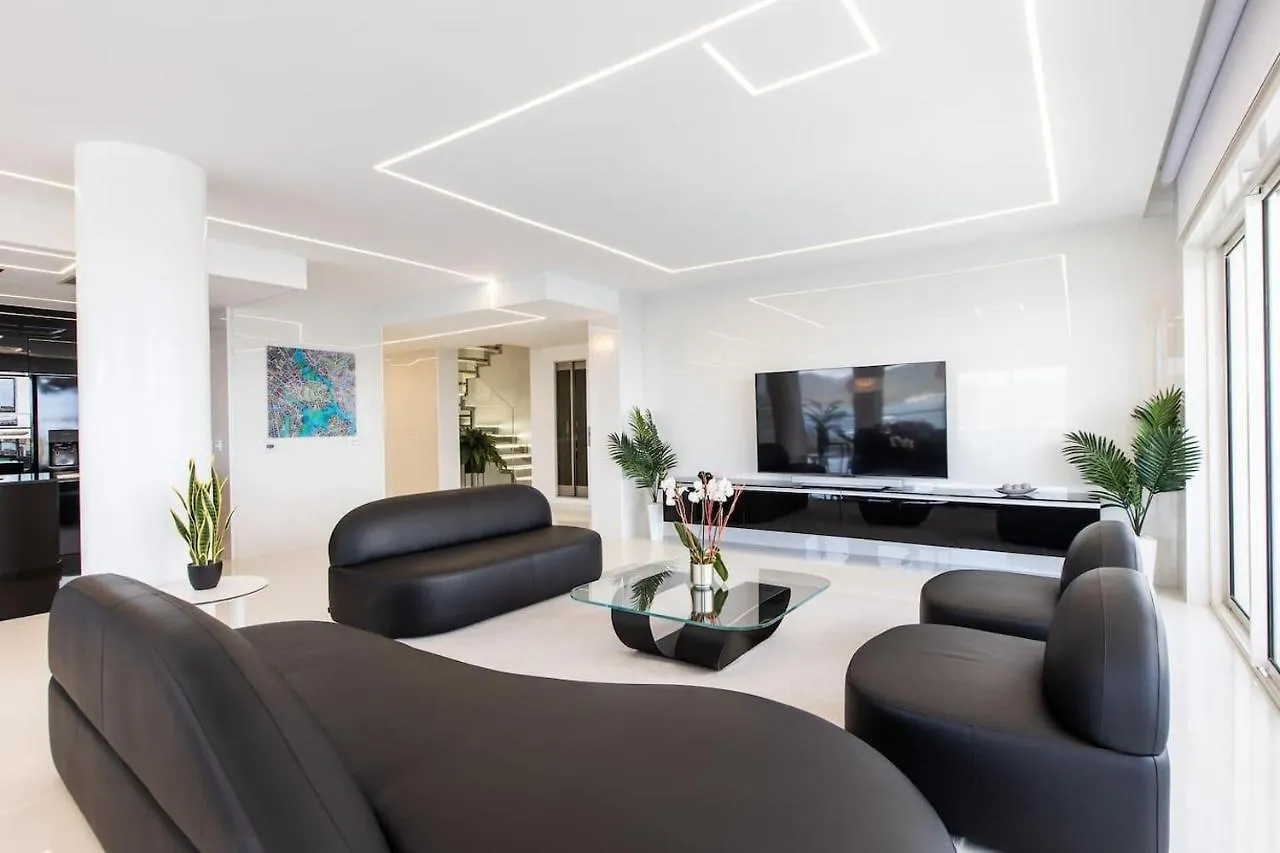 Serenity Penthouse - The Pinnacle Of Luxury Maho Lejlighed