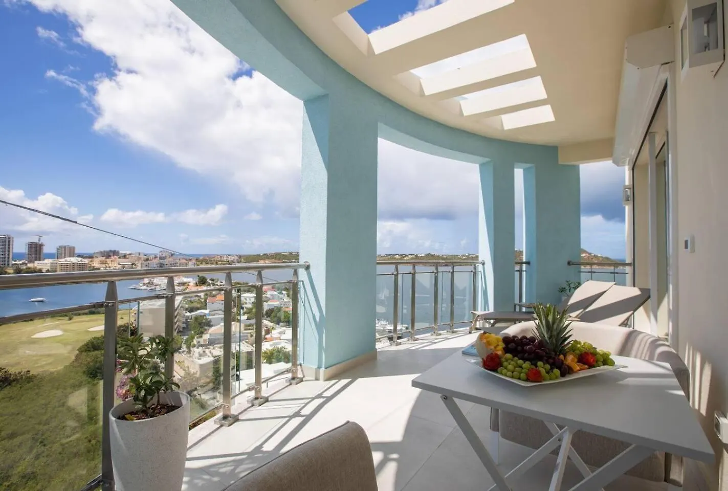 Serenity Penthouse - The Pinnacle Of Luxury Maho Lejlighed