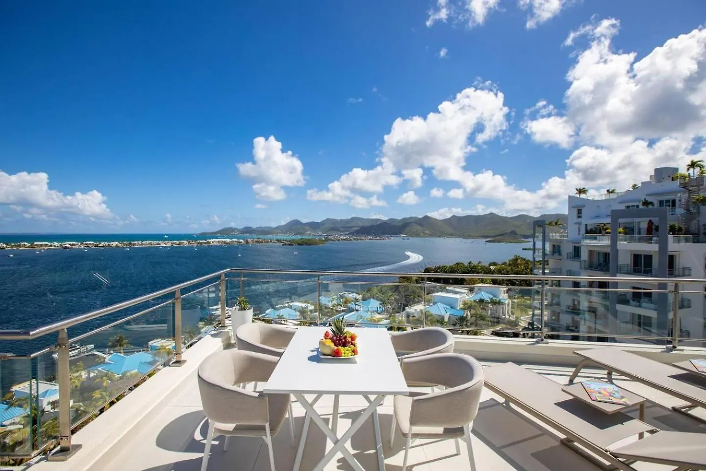 Serenity Penthouse - The Pinnacle Of Luxury Maho Lejlighed
